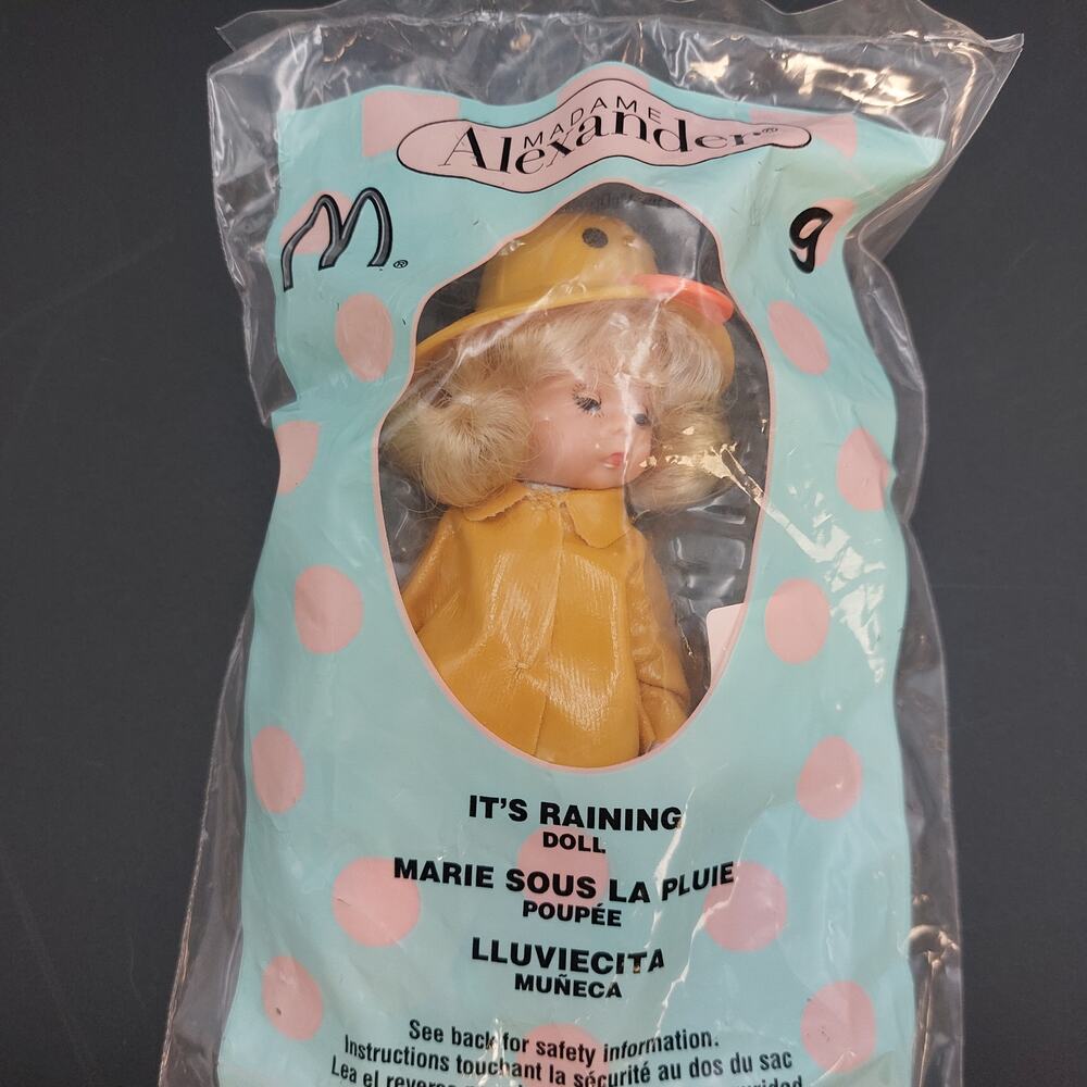 Vtg 2003 Madame Alexander McDonalds Doll ITS RAINING #9 Sealed Happy Meal Toy